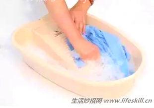 如何去除掉印在衣服上的字？ 
