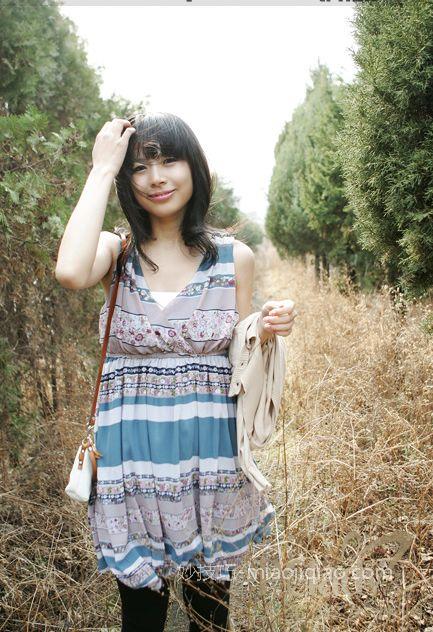 雪纺短裙 七种场合轻松应对 