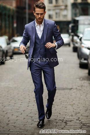 西装马甲巧搭配，彰显男士魅力