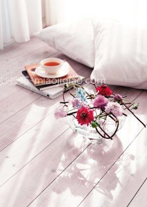 用花点缀温馨居室空间 