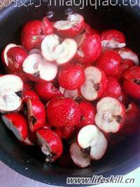 山楂丰收了，快用它做美味食品吧！