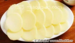 盐放多了,汤太咸怎么办?