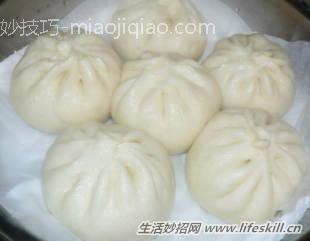 包子怎么蒸才能松软不塌皮？ 
