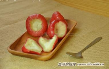 一把勺子轻松搞定莲雾 