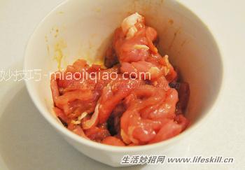 巧将葱油饼变成美味炒饼