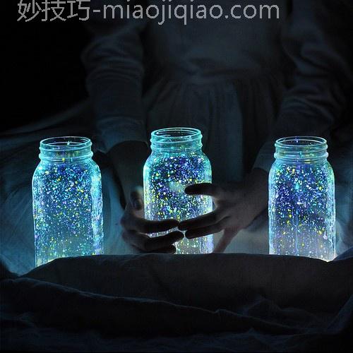 用废旧之物制作艺术品